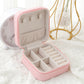 Travel jewelry box - Carry your jewelry without damaging it!